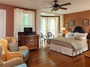 Landmark Bed and breakfast 4*